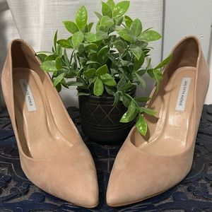 SAKS FIFTH AVENUE NUDE PUMPS 6 1/2